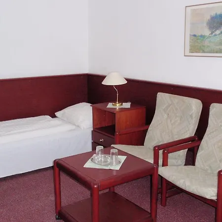 Astra Hotel 3*